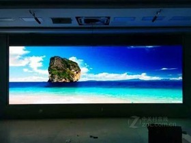 戶外P10單色和P2.5室內(nèi)LED顯示屏哪個(gè)好？晶久源P2.5與科泰P10單色深度對(duì)比